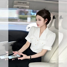 批发极简风白色金属扣装饰翻领短袖衬衫女2026夏装新款双口袋设计感<b class='q'>OL</b>