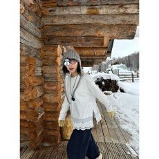 批发促销<b class='q'>韩国</b>东大门新款小清新休闲洋气百搭宽松<b class='q'>蕾丝</b>下摆花边长袖T恤