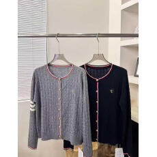 批发2025<b class='q'>新款</b>女装欧货秋季穿搭圆领撞色麻花针织开衫宽松毛衣<b class='q'>外套</b>上衣