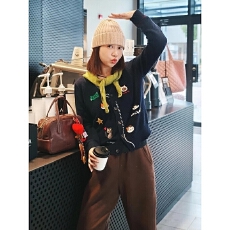 批发2025年秋季新款韩系卡通刺绣长袖<b class='q'>T</b><b class='q'>恤</b>女时尚百搭休闲显瘦气质上衣