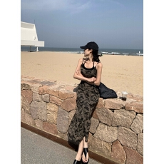 批发实拍实价假两件迷彩修身长裙