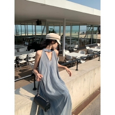 批发实拍实价度假休闲V领<b class='q'>连衣裙</b>宽松吊带<b class='q'>连衣裙</b>海边度假仙女长裙