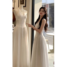 批发天丝亚麻气质姐法式V领挂脖<b class='q'>连衣裙</b>