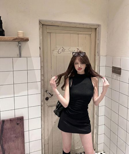 실사 정가 더블 색상 빛 아시아 인 하프 ~을 통해 허리 주름 장식 작은 터틀넥 민소매 조끼 슬림해 보이는 반신 스커트