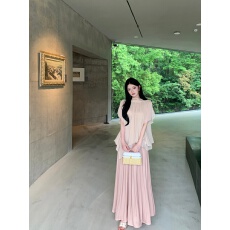 批发实拍实价轻微珠光垂顺温柔松紧<b class='q'>半身裙</b>+法式飘带<b class='q'>不规则</b>双层雪纺