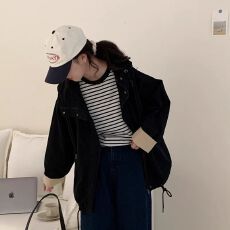 批发<b class='q'>韩版</b>宽松廓形设计感连帽工装风衣女东大门慵懒风短<b class='q'>外套</b>夹克上衣