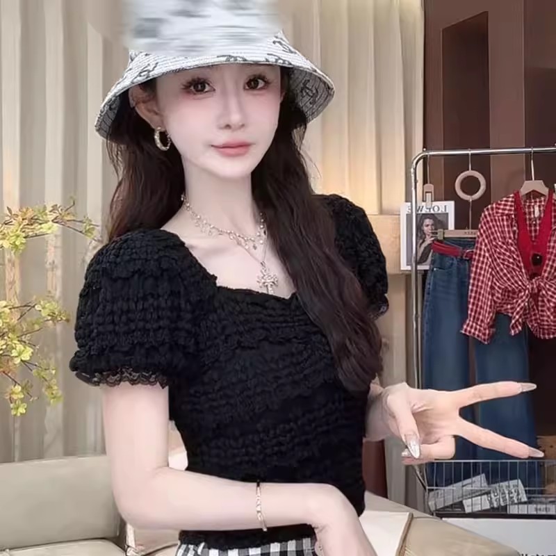 검정색 레이스 측면 광장 칼라 버블 반팔 티셔츠 여성 여름 디자인 센스 작은 대중 몸매 가꾸기 슬림해 보이는 고유 한 아름다운 맨위