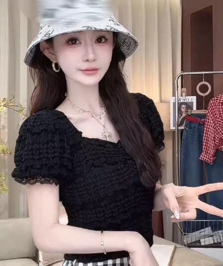 검정색 레이스 측면 광장 칼라 버블 반팔 티셔츠 여성 여름 디자인 센스 작은 대중 몸매 가꾸기 슬림해 보이는 고유 한 아름다운 맨위