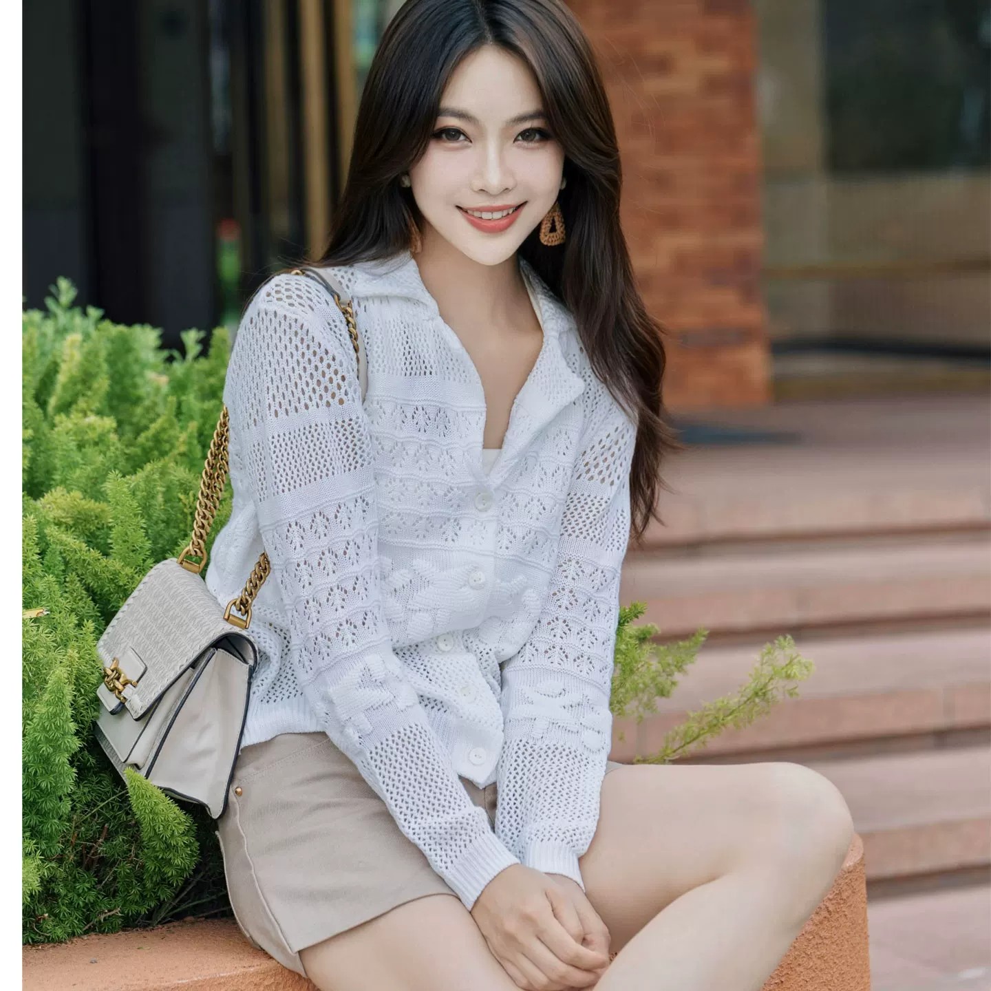한 부서 화이트 폴로 칼라 홀로우 아웃 긴팔 니트 오픈 가디건 여성 여름 느긋한 바람 자외선 차단 슈퍼 잘 생긴 디자인 센스 맨위
