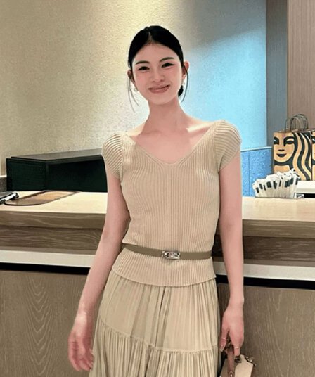 순수한 욕망 바람 빛 요리 한 V넥 니트 스웨터 반팔 여성 여름 몸매 가꾸기 슬림해 보이는 허리 수축 고유 한 디자인 슈퍼 잘 생긴 맨위