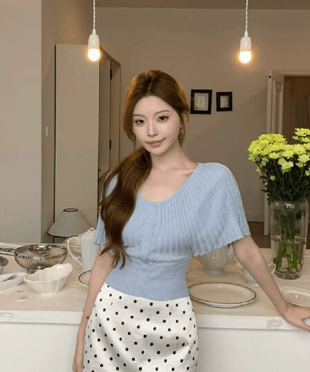 프랑스식 부드러운 바람 파란색 망토 니트 스웨터 여성 여름 새로운 반팔 V넥 허리 수축 슬림해 보이는 다용도 맨위 얇은