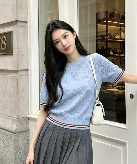 한 부서 학원 스타일 배색 측면 자수 라운드 넥 반팔 니트 스웨터 여성 여름 얇고 가벼운 다용도 슬림해 보이는 연령 감소 맨위