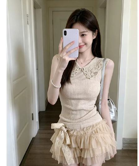 프랑스식 레이스 베이비 칼라 민소매 니트 조끼 여성 여름 몸매 가꾸기 슬림해 보이는 폴로 칼라 디자인 센스 고유 한 작은 대중 맨위