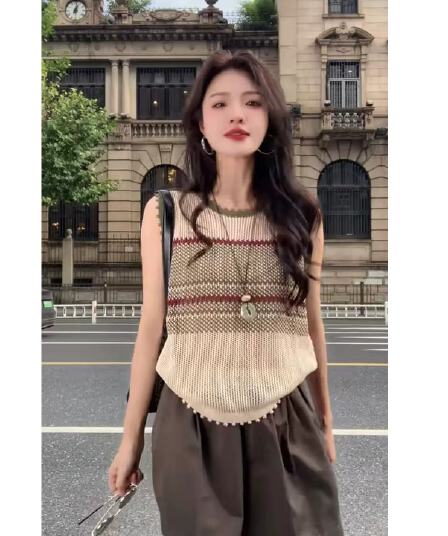 오래된 돈 바람 배색 스트라이프 홀로우 아웃 니트 스웨터 여성 여름 몸매 가꾸기 슬림해 보이는 디자인 센스 얇은 스타일 민소매 조끼 맨위