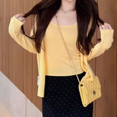 批发初<b class='q'>夏</b>紫色防晒针织开衫背心女<b class='q'>夏</b>季新款两件套绝美穿搭时尚百搭套装