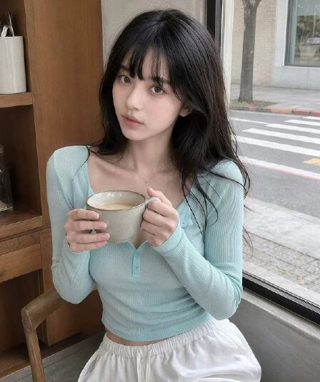 한 부서 반 개방 칼라 긴팔 티셔츠 여성 여름 박하 녹색 몸매 가꾸기 슬림해 보이는 다용도 고급 센스 자외선 차단 블라우스 맨위