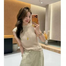 批发韩系温柔风半高领无袖针织衫背心女夏季设计感减龄显瘦凉感薄上衣