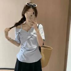 批发法式露肩吊带v领<b class='q'>短袖</b><b class='q'>衬衫</b><b class='q'>女</b>夏季设计感小众<b class='q'>衬衣</b>褶皱收腰斜肩上衣