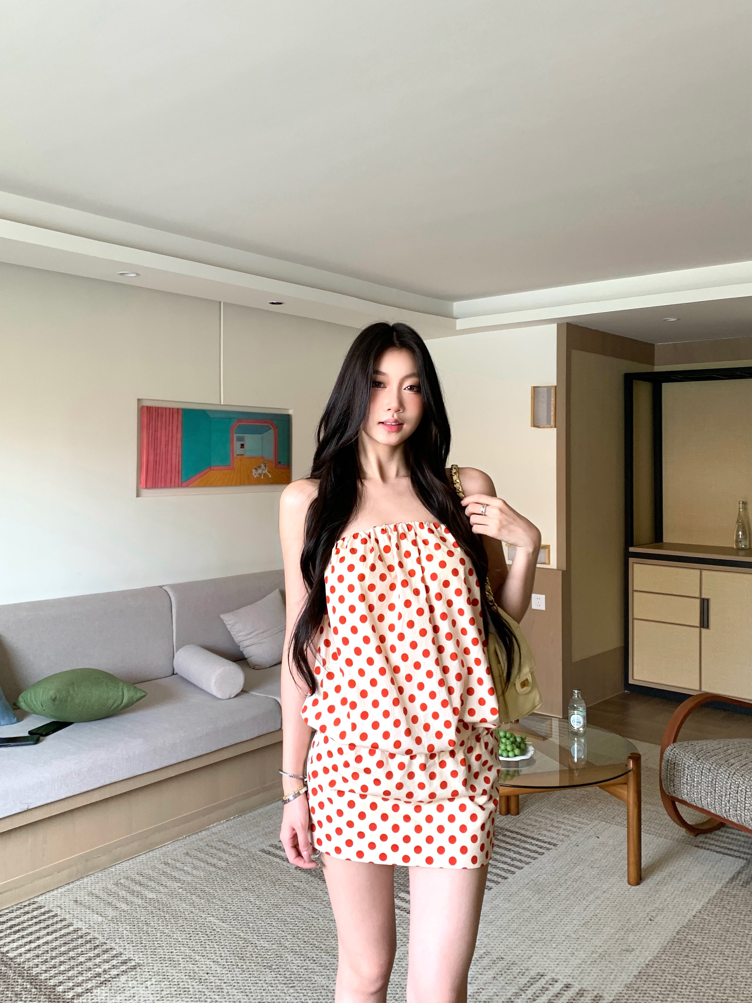 도트 무늬 튜브탑 여성 드레스 2026 여름 새로운 주름 타이트 스커트 섹시함 핫걸 타이트 스커트 미니 스커트
