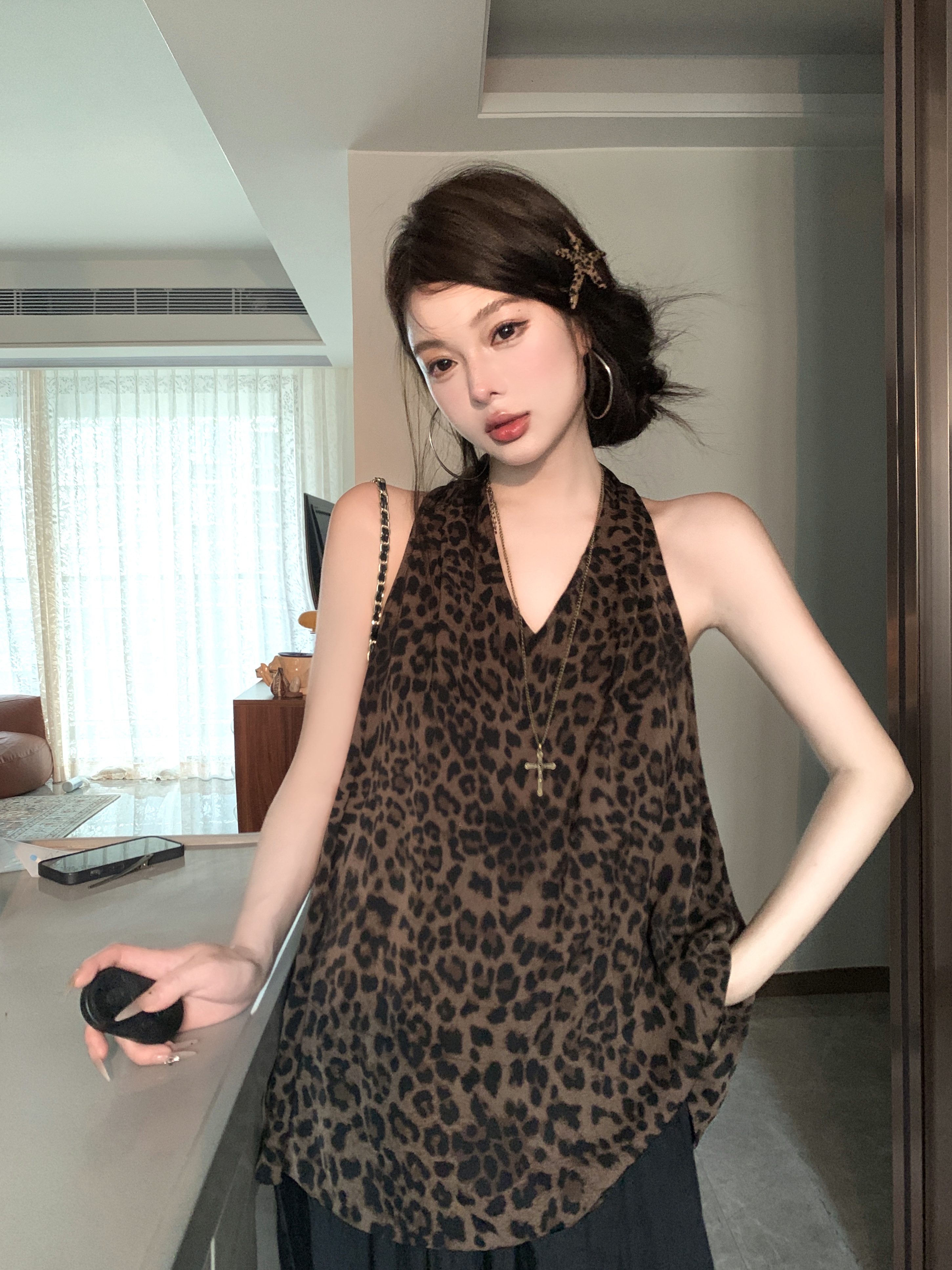 실사 정가 여름 레트로 레오파드 무늬 행침 목 맨위 V넥 핫걸 민소매 품격 셔츠 백리스 맨위