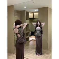 批发实拍实价 条纹露背显瘦上衣短袖+显瘦纯欲性感<b class='q'>包臀</b><b class='q'>长裙</b>套装