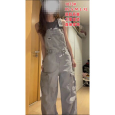 批发美式复古水洗工装背带裤女2026新款设计感口袋宽松阔腿裤