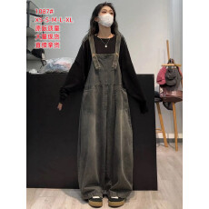 批发做旧直筒水洗<b class='q'>牛仔</b><b class='q'>背带裤</b><b class='q'>女</b>潮ins冬季时尚高腰宽松阔腿<b class='q'>牛仔</b>裤