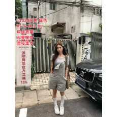 批发美式复古高街工装背带裤女宽松休闲直筒<b class='q'>阔</b><b class='q'>腿</b><b class='q'>连体裤</b>短裤