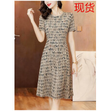 批发三宅褶皱2026夏季新款大码阔太太<b class='q'>宽松</b>复古印花气质显瘦A字连衣裙