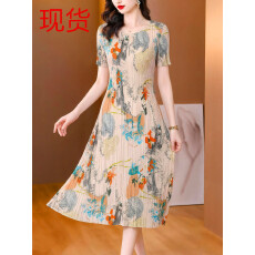 批发三宅褶皱2026夏季新款大码阔太太宽松复古印花气质显瘦A字连衣裙