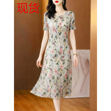批发三宅褶皱2026夏季新款大码阔太太宽松复古印花气质显瘦A字连衣裙