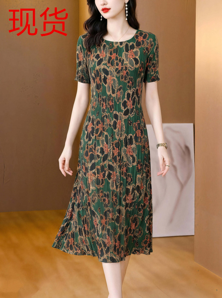 RY2224# 三宅褶皱2026夏季新款大码阔太太宽松复古印花气质显瘦A字...