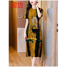 批发三宅褶皱2026夏季新款大码阔太太宽松复古印花气质显瘦A字<b class='q'>连衣裙</b>