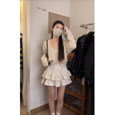 批发韩系毛呢蛋糕半身裙