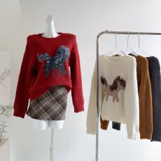 实拍 “马年特定”新年美衣 休闲趣味小马刺绣保暖毛衣女