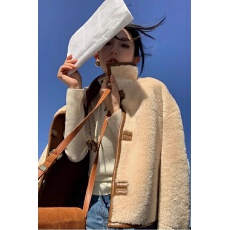 批发加厚470克麂皮羊羔绒复合一韩式风两面穿皮毛一体外套加厚短<b class='q'>夹克</b>