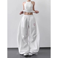 批发美式复古工装裤男<b class='q'>女</b>爱心字母休闲阔腿<b class='q'>长裤</b>宽松嘻哈街舞伞兵弯刀裤