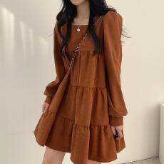 批发欧美风方领显瘦褶皱韩版少女减龄宽松高腰复古小个子街拍连衣<b class='q'>裙</b>