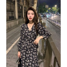 批发连衣裙复古碎花雪纺长裙性感收腰开衩长袖绑带宝妈V领法式<b class='q'>显瘦</b>