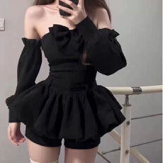 批发气球熊辣妹抹胸设计感连衣裙纯欲收腰显瘦一字肩蓬蓬花苞短裙