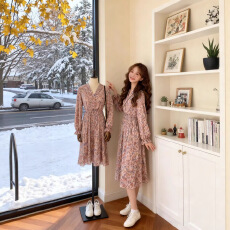 批发欧美风碎花雪纺<b class='q'>连衣裙</b>女秋冬法式姐妹中长款收腰显瘦绑带印花裙子