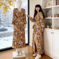 批发v领碎花修身长袖复古开叉显瘦轻奢辣妈宽松<b class='q'>大码</b>御姐春秋法式性感