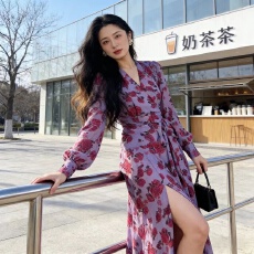 批发<b class='q'>欧美</b>新品辣妹辣妈连衣<b class='q'>裙</b>开叉波西米亚跨境性感法式显瘦新款长袖