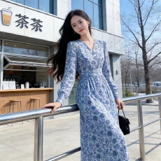 批发新品辣妹长袖开叉波西米亚显瘦连衣<b class='q'>裙</b>跨境韩版<b class='q'>欧美</b>法式性感辣妈收