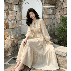 批发欧美港风韩国chic荷叶边碎花长裙女休闲设计感边泡泡袖<b class='q'>连衣裙</b>