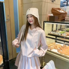 批发洋气减龄少女感休闲套装裙女秋上新连帽宽松刺绣固定蝴蝶结装饰套