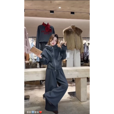 批发毛领连帽卫衣套装