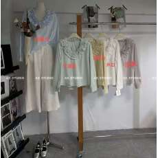 批发V领花边小衫