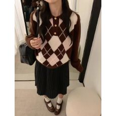 批发<b class='q'>韩国</b>货高品质菱形格学院风polo羊毛毛衣外套女冬季新款韩版