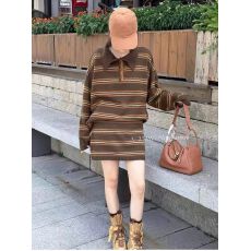 批发<b class='q'>欧洲站</b>2025秋冬新款欧货女潮POLO领撞色条纹羊毛针织衫+短裙<b class='q'>套装</b>